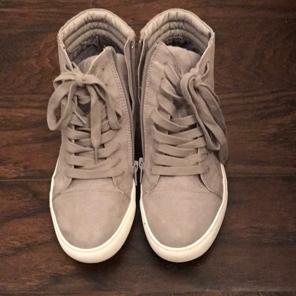 steve madden grey high top sneakers